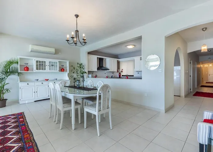 Stunning - Seafront 3-Bedroom 6Th Floor