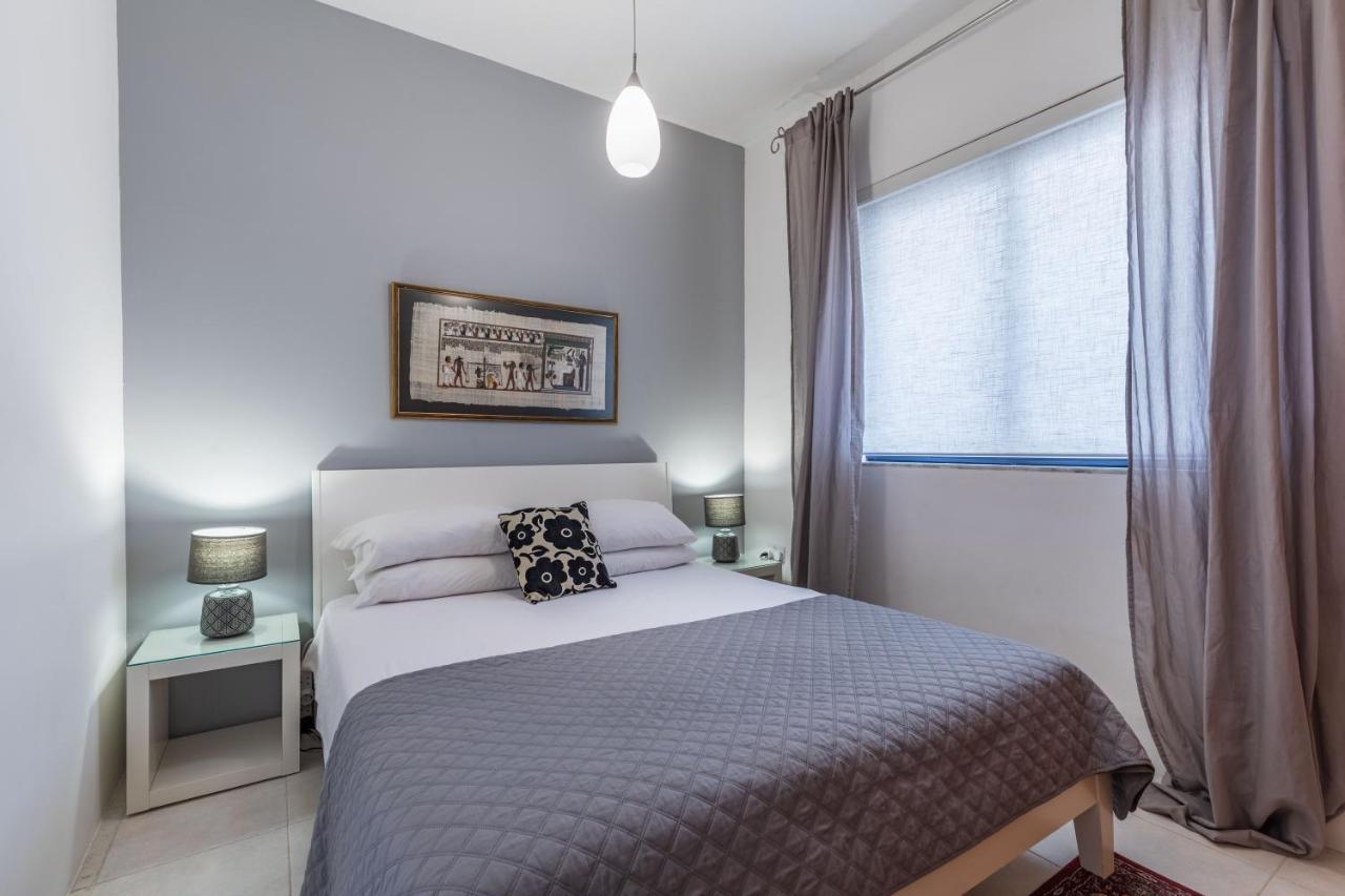 Apartment Stunning - Seafront 3-bedroom 6th Floor Sliema