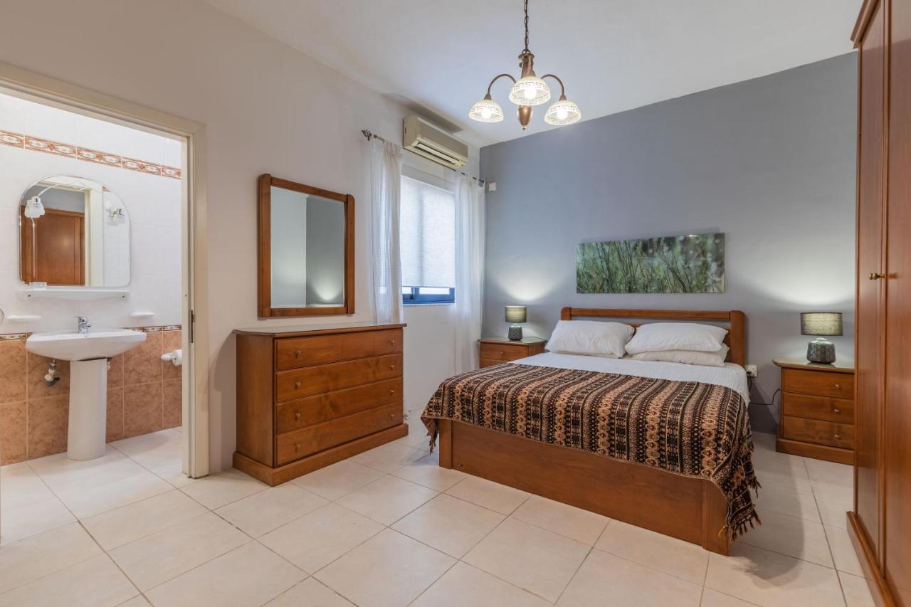 Stunning - Seafront 3-bedroom 6th Floor